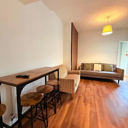 Holiday home Toronto House 6 Bedroom Long *